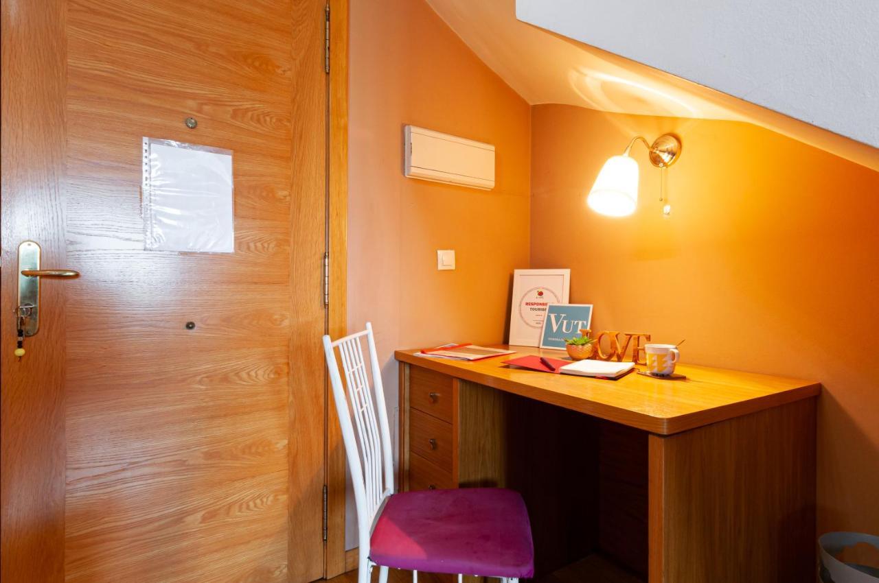 Duplex 21, Alojamiento Cerca De La Playa Con Wifi Gijón Esterno foto